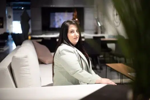 אחלאם סעד מעצבת פנים